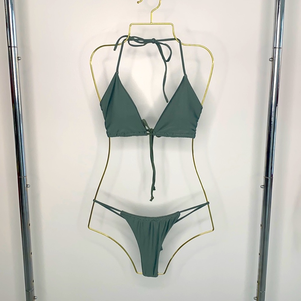 Green string bikini. Size M